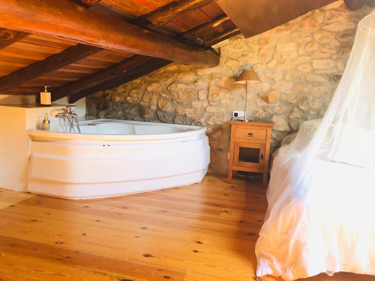 Hdec Hosteria De Castaneda Alojamiento Turistico Puente Viesgo Eksteriør billede