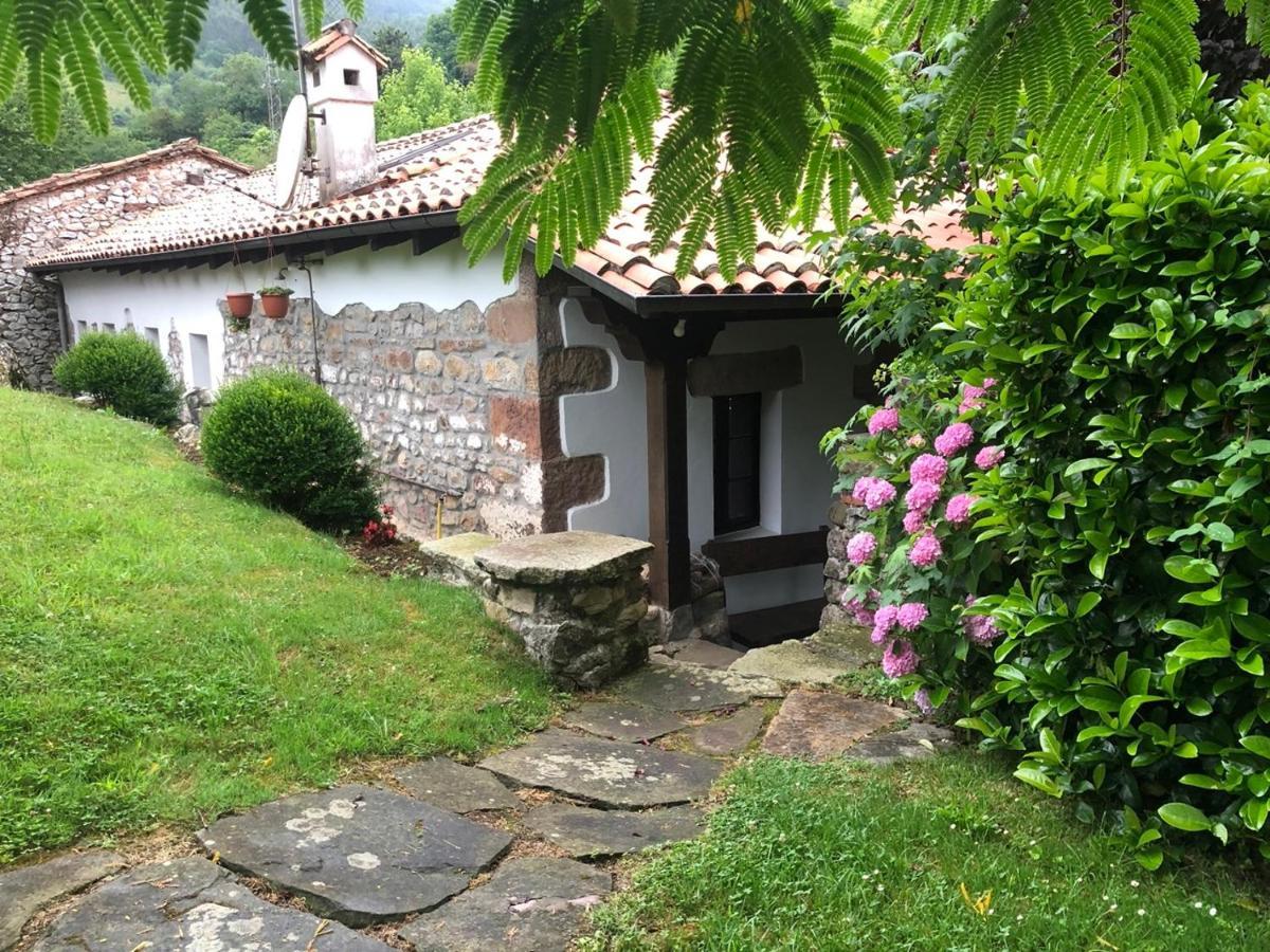 Hdec Hosteria De Castaneda Alojamiento Turistico Puente Viesgo Eksteriør billede